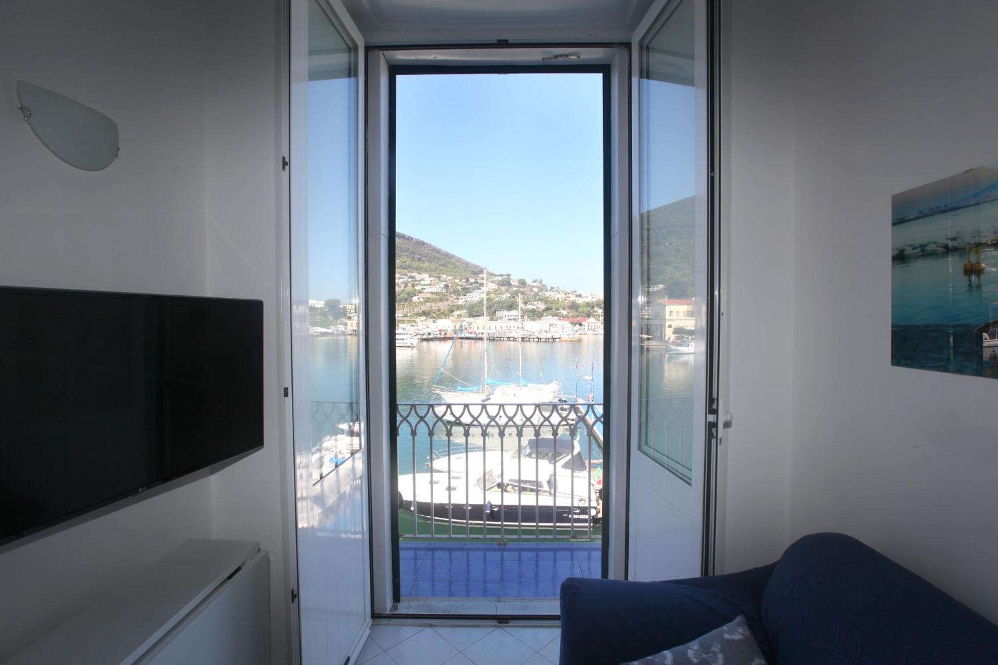 Riva Destra Home By Domusextra Ischia Exterior foto
